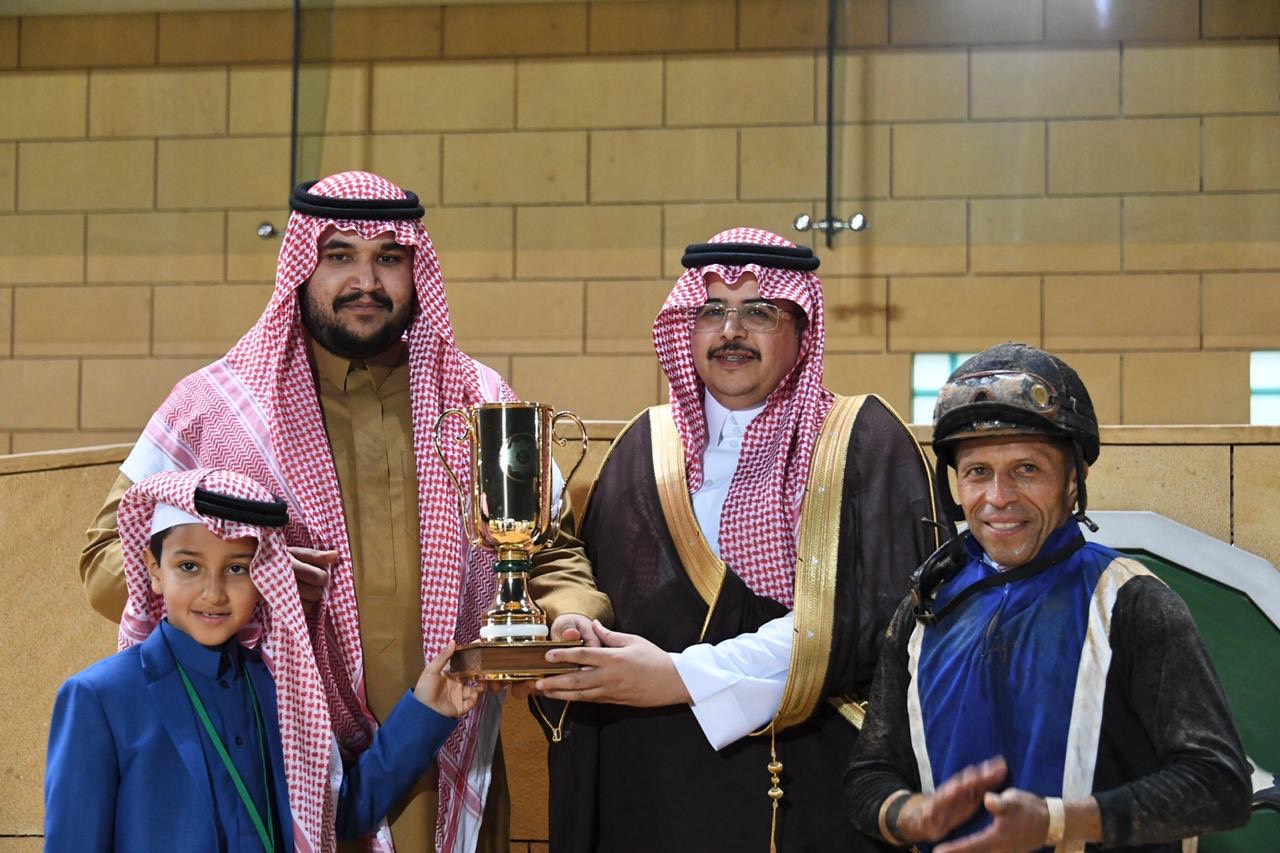المالية ترعى سباق الخيل في ميدان الفروسية بالرياض